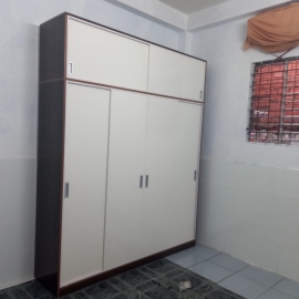 Tủ nhựa cánh lùa 4 cánh khung màu nâu cánh trắng 